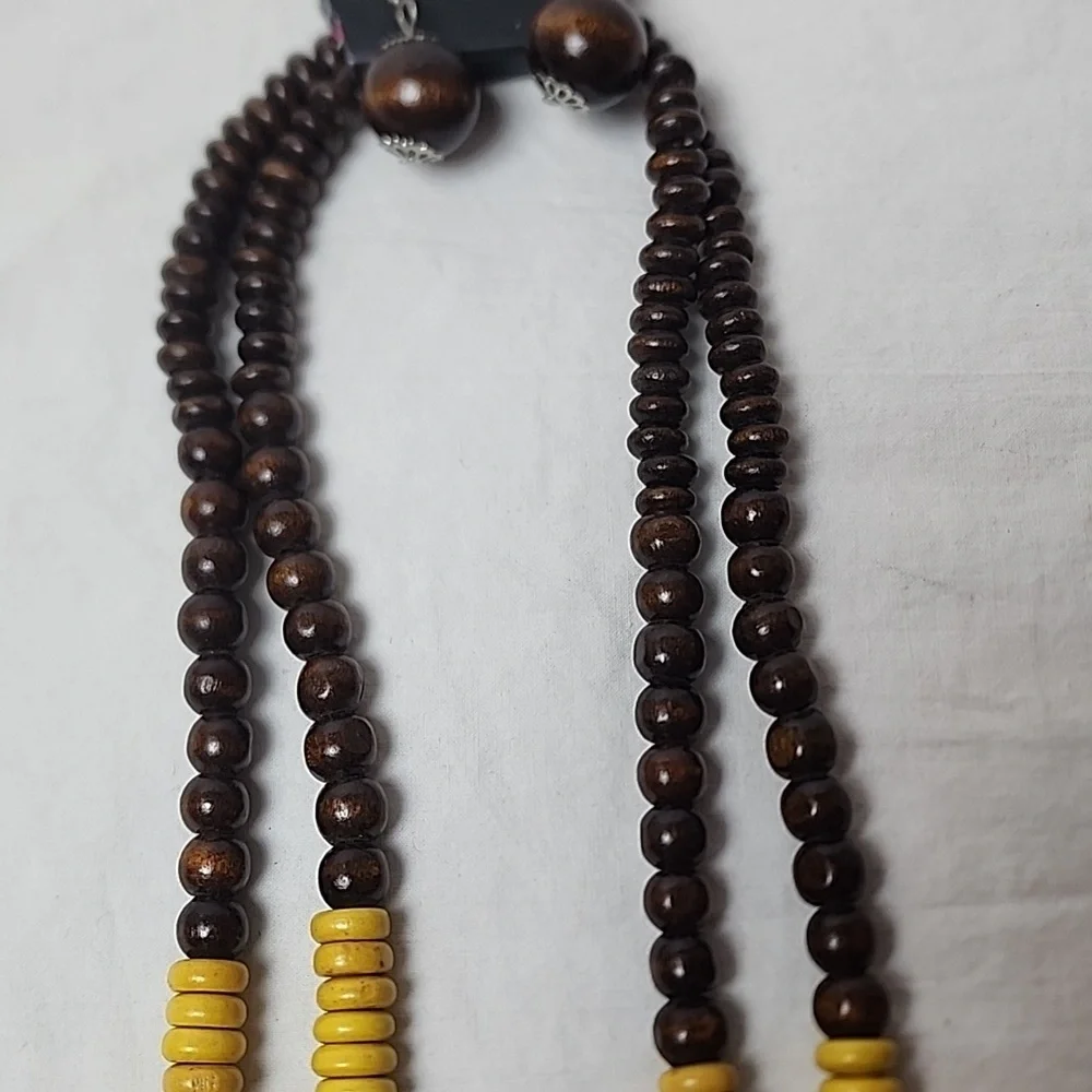 Paparazzi Cancun Cast Away Brown and Yellow Beaded Necklace With Earrings NWT